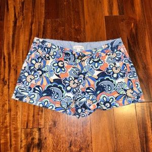 Red Camel Floral Shorts size 9🌺